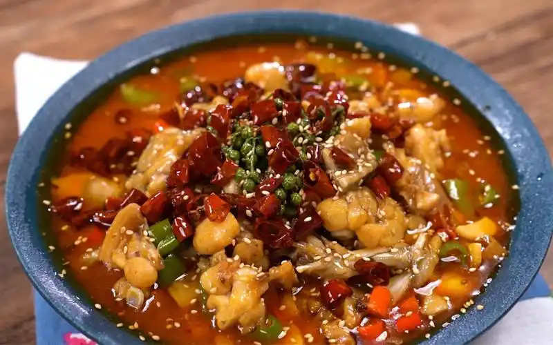 椒麻清爽,肉质鲜嫩的椒香馋嘴蛙,光看着都流口水