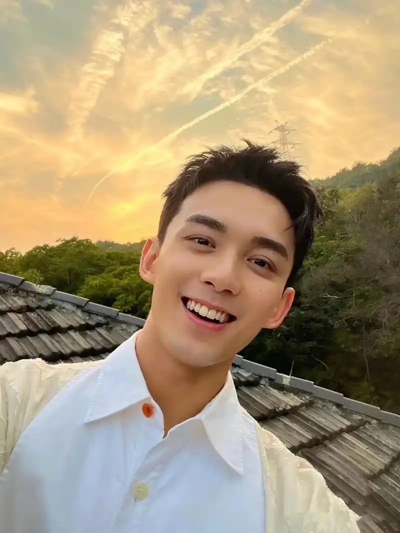 吴磊 #治愈系笑容 - 抖音