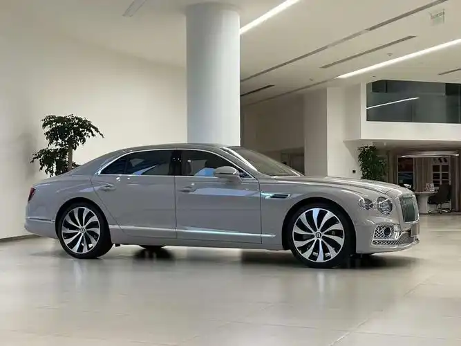 现购飞驰享30万优惠 最低254万