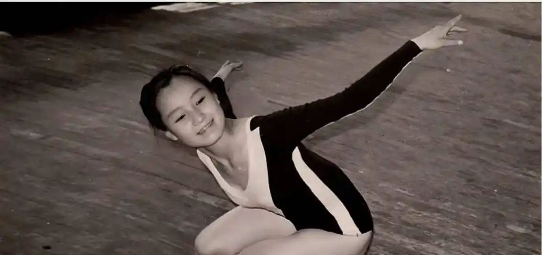 斯琴格日乐:一流的身材和唱功,如今小县城接商演,生活惬意_音乐_摇滚