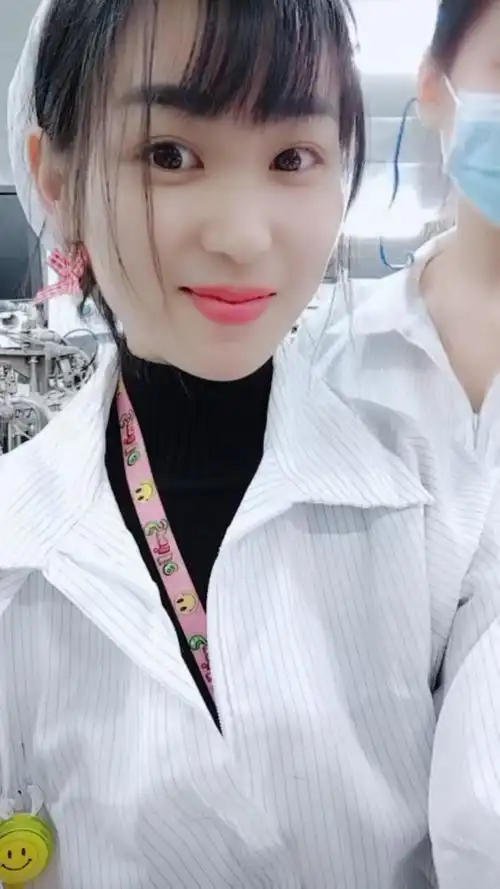 电子厂马上加班了 自拍一张