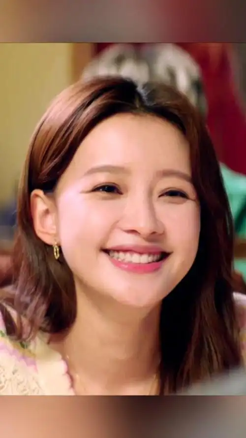 孙怡笑起来太甜了