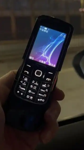 诺基亚 nokia luna 8600