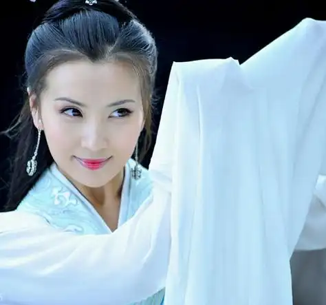 《三国》貂蝉陈好剧中女装美艳动人