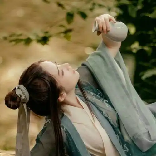 汉服伤感女生图片古风伤感图片6