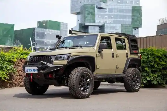 bj40新派改装手册:复古绿加户外风,解锁硬派越野另一面