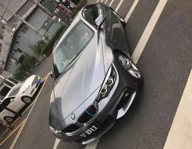 灰色系爆款宝马4系改色范仕亮面金属灰