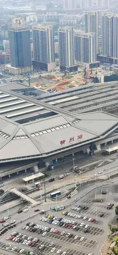 柳州火车站西广场.