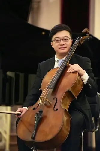 大提琴:刘佳乐