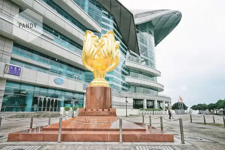 港深之旅 两座城市串联起的新惊喜