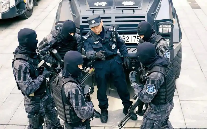 宁波特警蓝鲨突击队_哔哩哔哩 (゜-゜)つロ 干杯~-bilibili