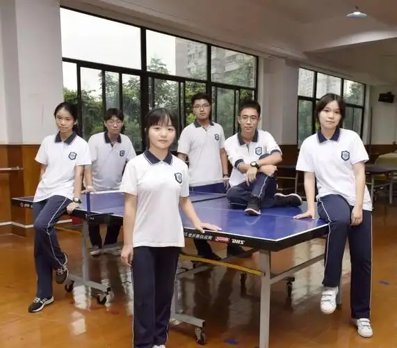 沪上最美高中阶段学校校服图鉴_上海市