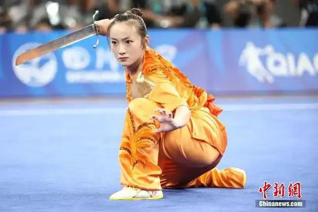 第二金宋翠芳获成都大运会武术女子南刀冠军
