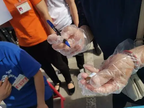 上门服务,健康证办理!