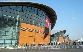 沈阳国际展览中心坐落于沈阳市苏家屯区会展路9号,距市区12公里,距