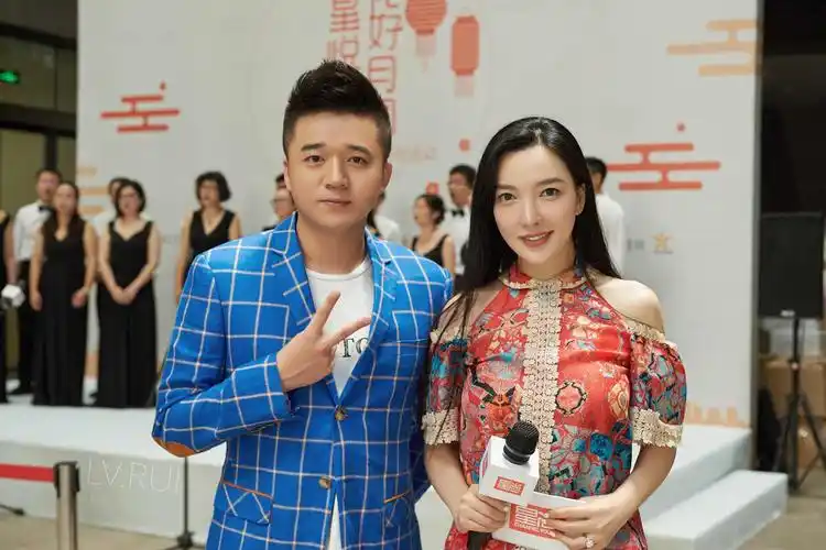 上海星尚美食主持人活动随拍