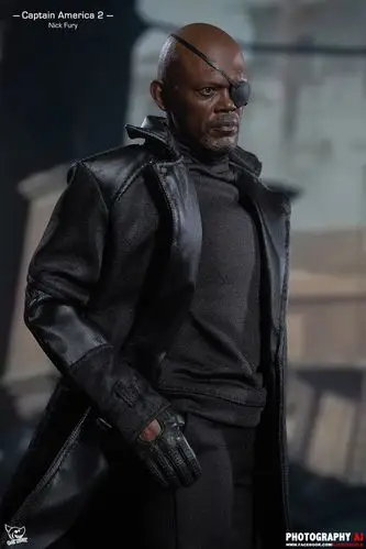 aj实拍:hottoys 1/6《美国队长2》尼克弗瑞 神盾局局长