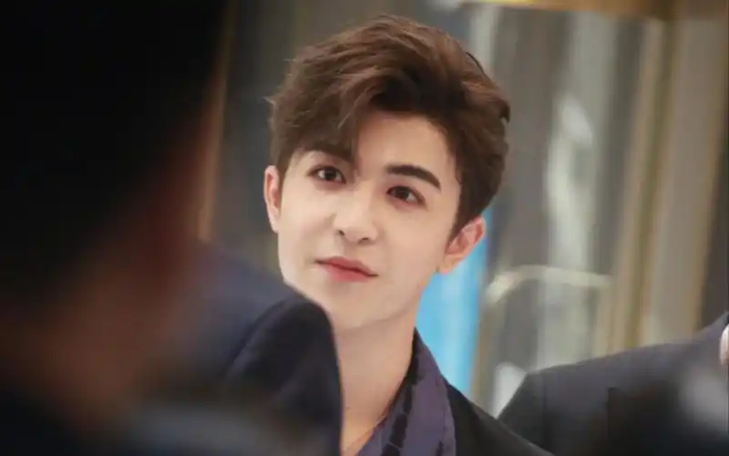 【尹浩宇】【高卿尘】泰国line近期日常整理向,派派今天伯爵品牌活动