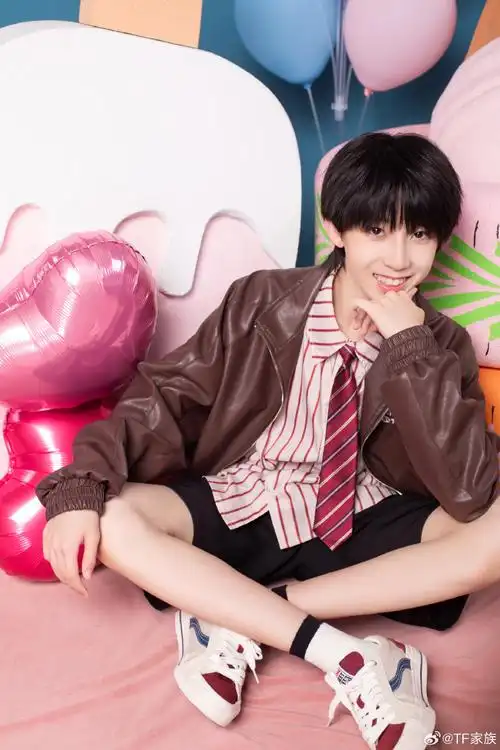 tf家族四代练习生造型概念照