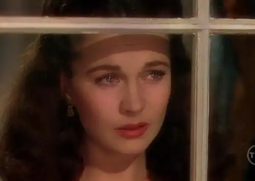 继续表白 面对郝思嘉热情似火的表白 和早已订下的和媚兰的婚约 希礼