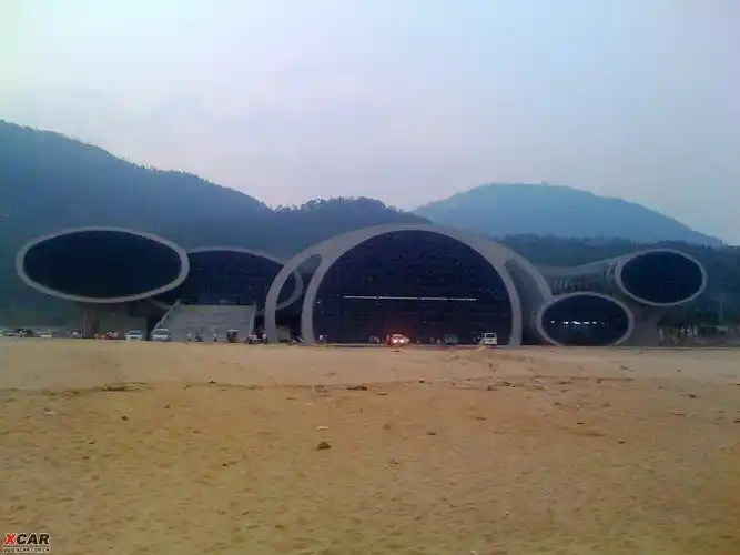 据说年底开业,阳江十里银滩南海一号沉船博物馆建筑正面