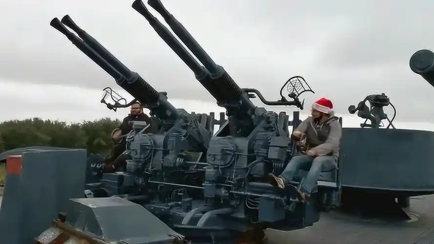 四联装40mm博福斯防空炮