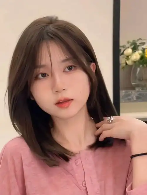 女人脖子短留什么发型_小红书