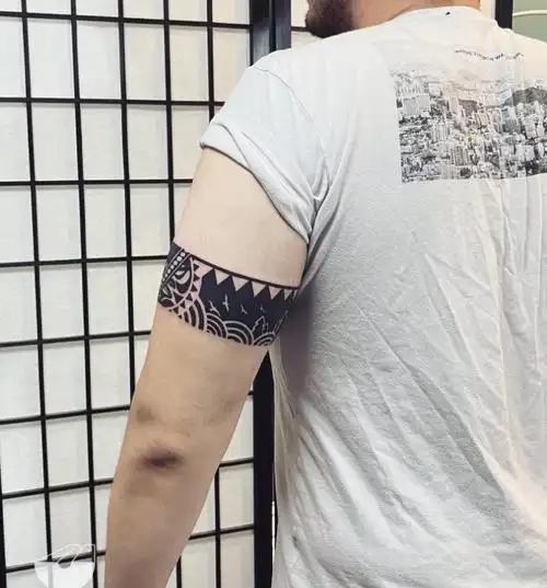 图腾臂环纹身男几何图腾纹身设计3