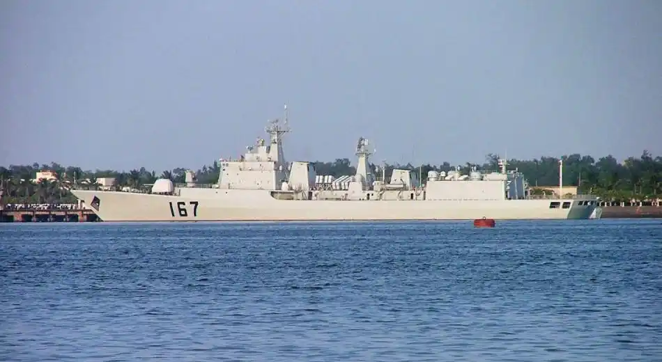 海军167深圳舰最新改装动态 主桅杆已拆除