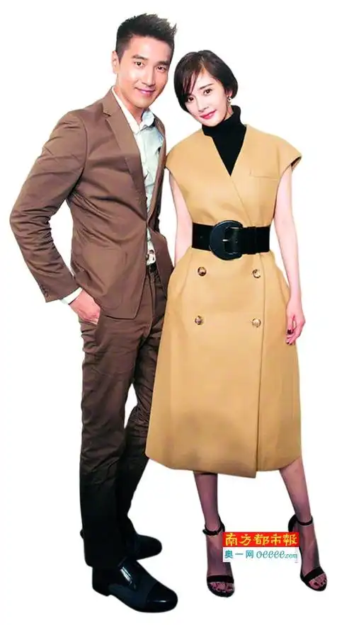 夜华素素喜相逢杨幂赵又廷秀场玩自拍