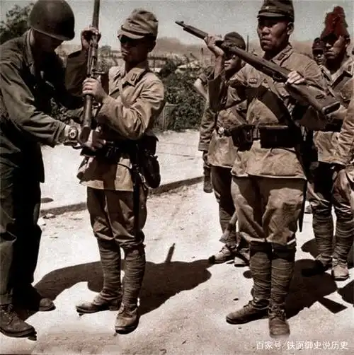 二战:麦克阿瑟只用一招,日军伤亡惨重,小村少将剖腹自杀