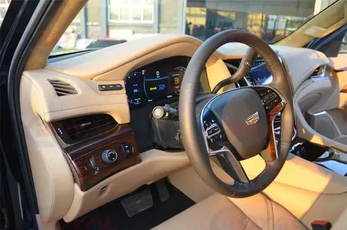 凯迪拉克凯雷德加长 奢改商务挑战底价