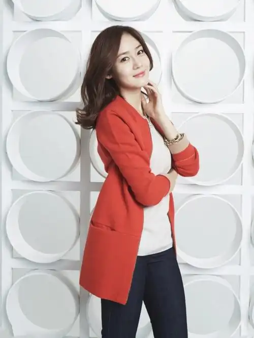 成宥利韩国女星高清写真图片