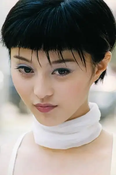 青春出动工作照剧照图片