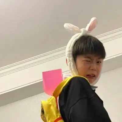 贰迟搞怪搞笑真人头像