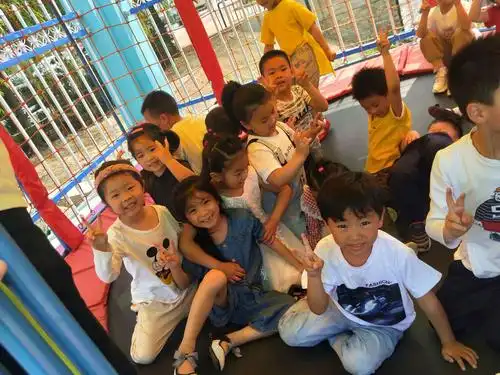 博实桑梓幼儿园草莓班三班(对于宝宝发烧)