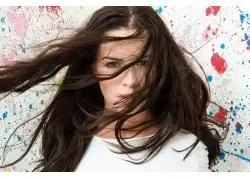 披头散发的外国美女高清图片