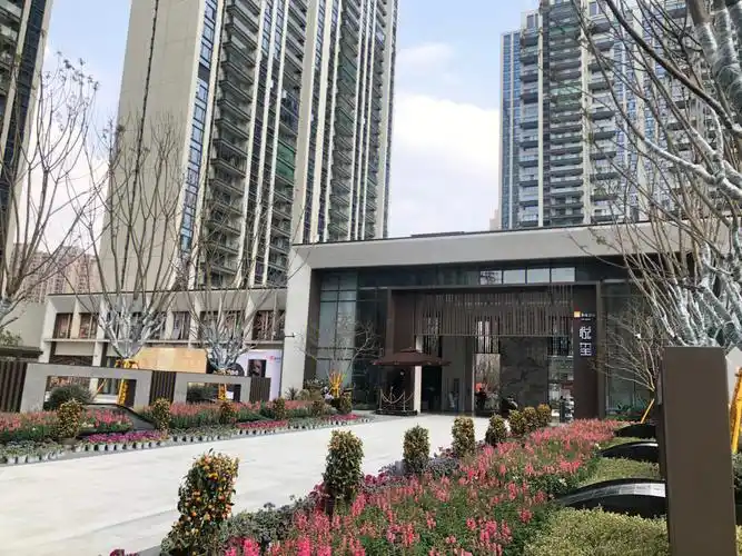 华润悦玺样板房征集中