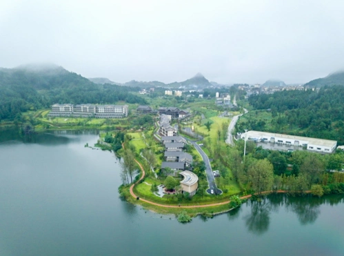 初冬的小镇,美得毫无防备!来,看她