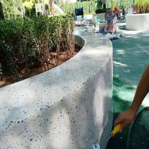 现浇水磨石花池