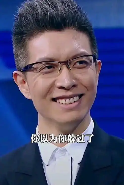 3月2日,央视节目主持人朱广权突然引发了网友的热议.