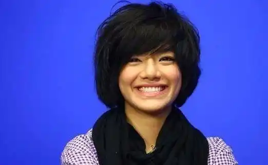 "超女"郁可唯近照曝光,形象较之前判若两人,被网友质疑整容_快男_价值