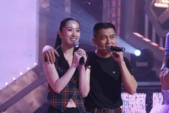 图文喜来坞夫妻档常戎夫妻