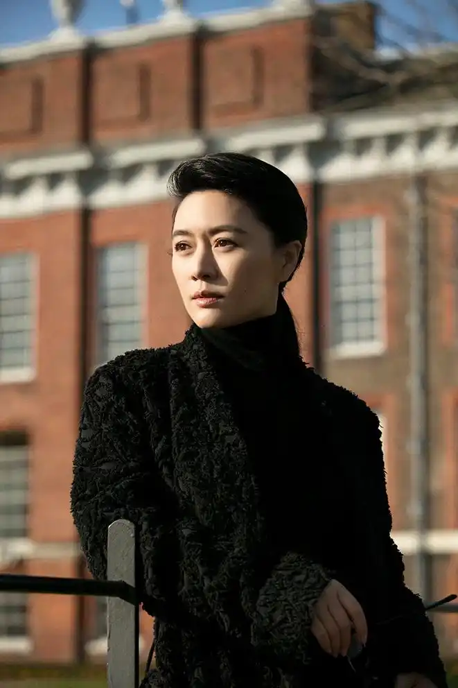 田海蓉伦敦参观戴安娜故居感受简单而纯粹