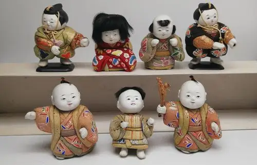 日本传统工艺3月3女儿节娃娃小摆件一组7个,个别手持东西没了.