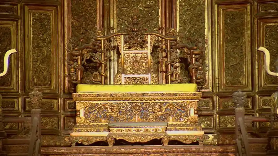 大年初一市民故宫观赏游玩 五尊铜牛成网红打卡地标_手机新浪网