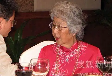 孙中山诞辰140周年纪念日40多位亲属齐聚北京