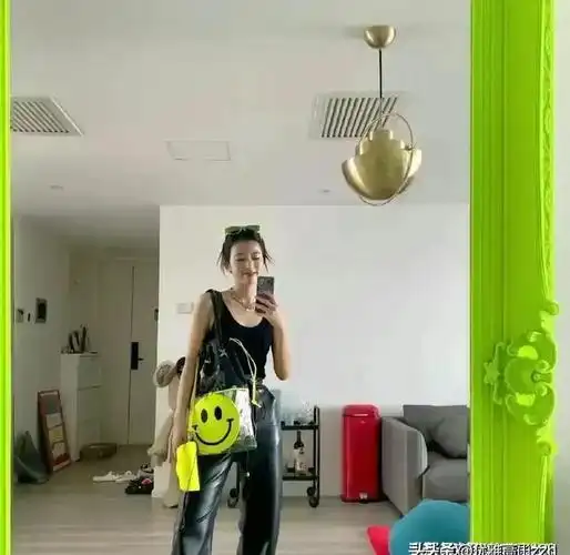 看完周雨彤的家我真的会羡慕!女明星家真的"壕无人性"