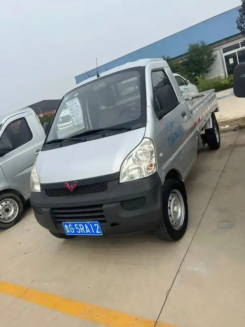 14年11月五菱单排货车 带助力 1.2排量 斗子长2.7米 - 抖音