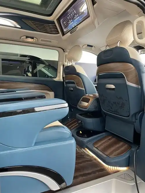 2022款奔驰v260国六高端商务车内饰改装_天津汽车网_新浪汽车_新浪网